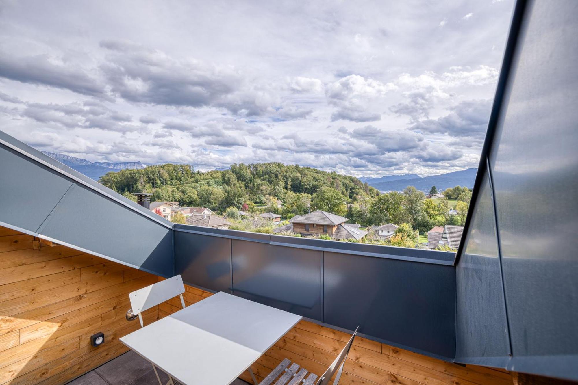 Le Chamois: Charming Chalet-Style Duplex with Mountain Views Epagny Metz-Tessy Exterior photo