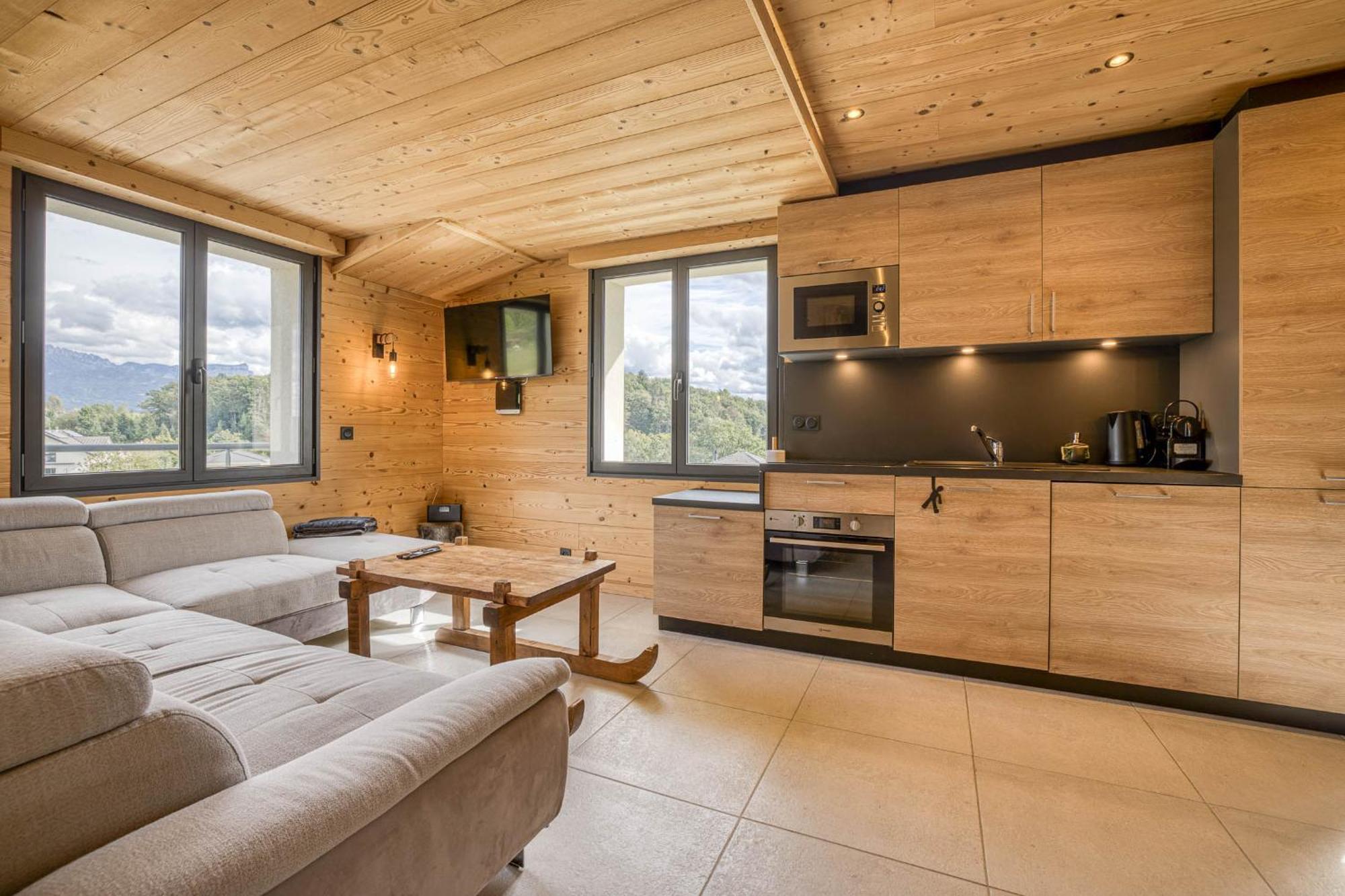 Le Chamois: Charming Chalet-Style Duplex with Mountain Views Epagny Metz-Tessy Exterior photo